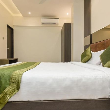 Hotel Oyster Suite Andheri West مومباي المظهر الخارجي الصورة