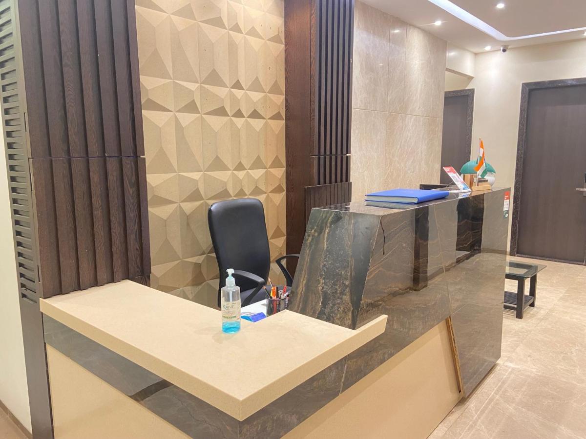 Hotel Oyster Suite Andheri West مومباي المظهر الخارجي الصورة